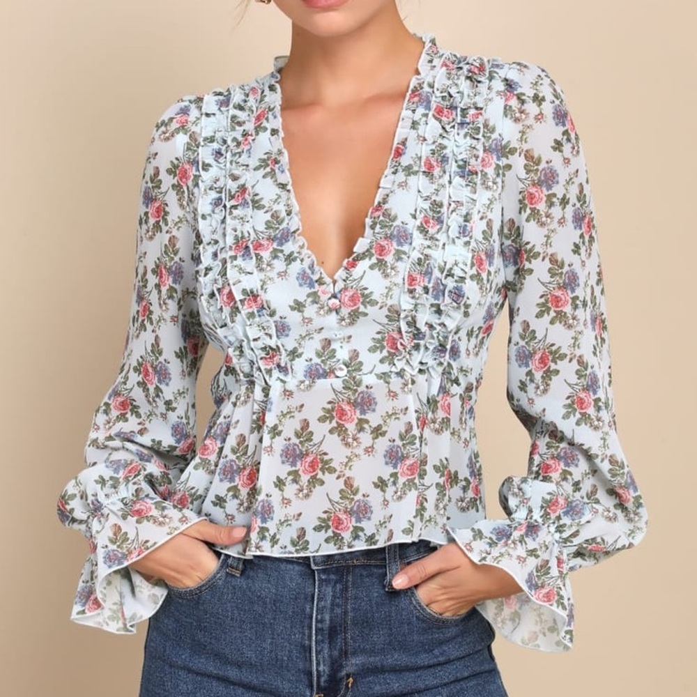 NWT Lulus Undeniably Darling Light Blue Floral Chiffon Balloon Sleeve Top Medium